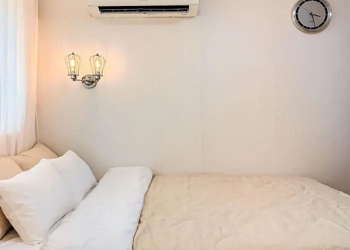 Apartamento Seocho, Gyodae, About A 6-minute Walk From Nambu Bus Terminal Station *